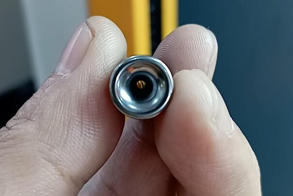 斯曼克高壓磨粒流用于鎢鋼小孔拋光，速度一定要快！